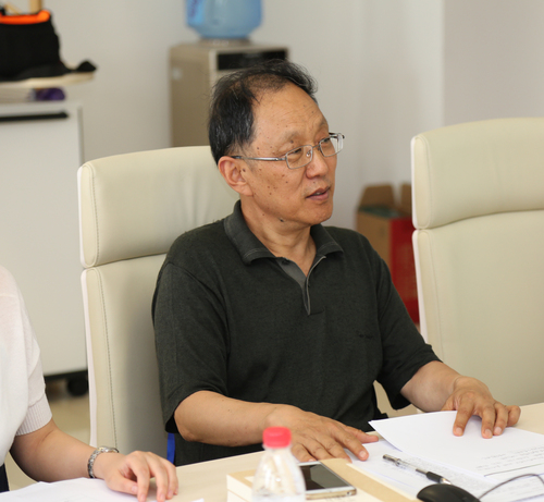 项目负责人郭熙教授 项目负责人郭熙教授