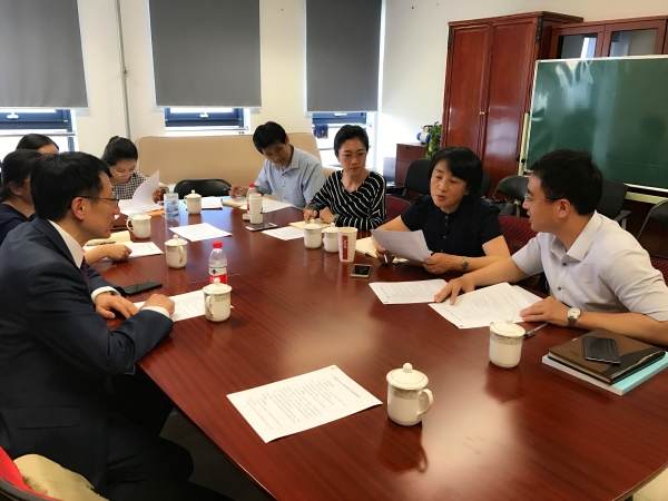 会后座谈.jpg